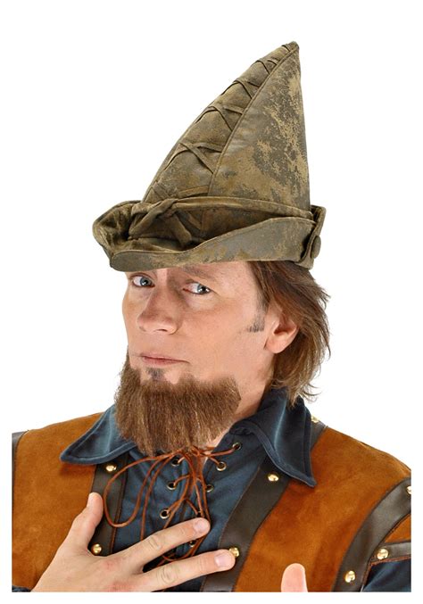 Robin hood hat .